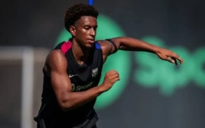 مستقبل أليخاندرو بالدي يثير تساؤلات جدية داخل أروقة نادي برشلونة الإسباني